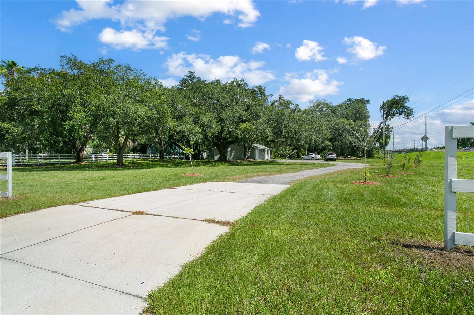 Kissimmee, FL 34746,1406 S HOAGLAND BLVD
