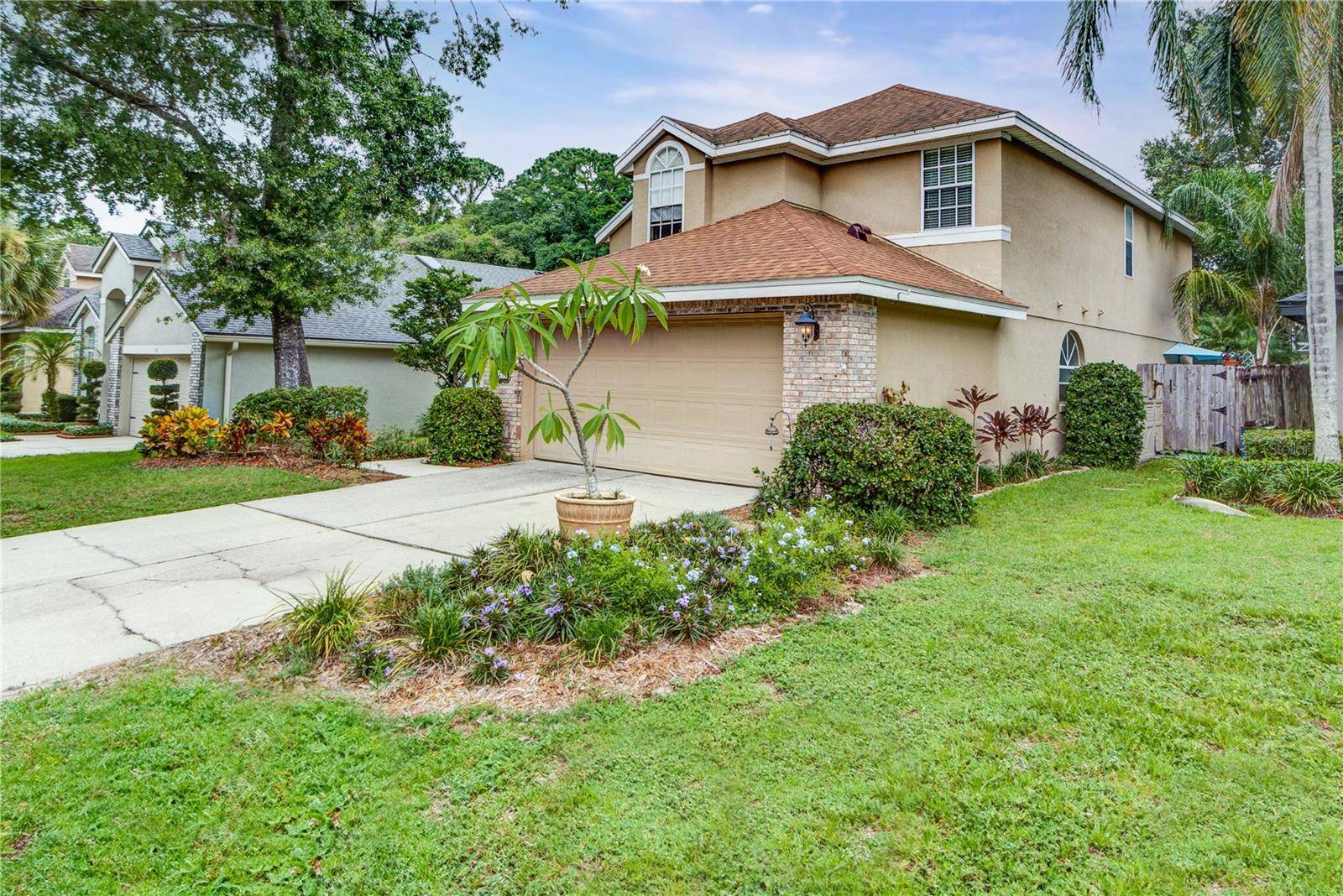 Oviedo, FL 32765,925 N LAKE CLAIRE CIR