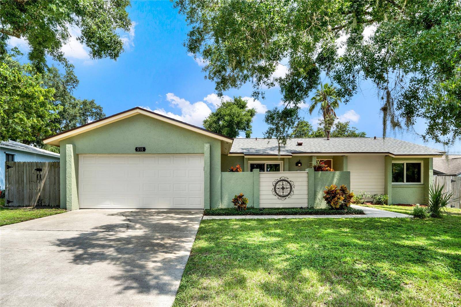 Longwood, FL 32750,510 TIBERON COVE RD