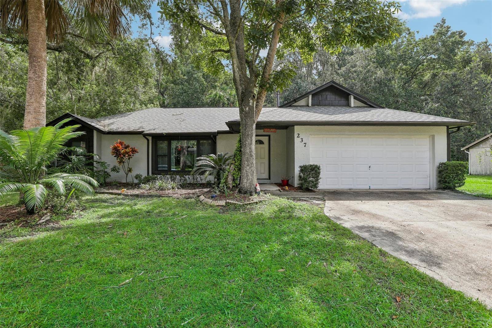 Winter Springs, FL 32708,237 MOCKINGBIRD LN