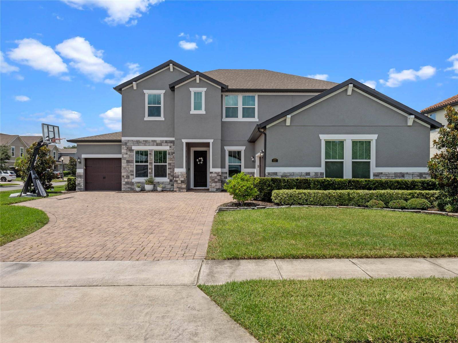 Oviedo, FL 32765,807 RED HAVEN LN