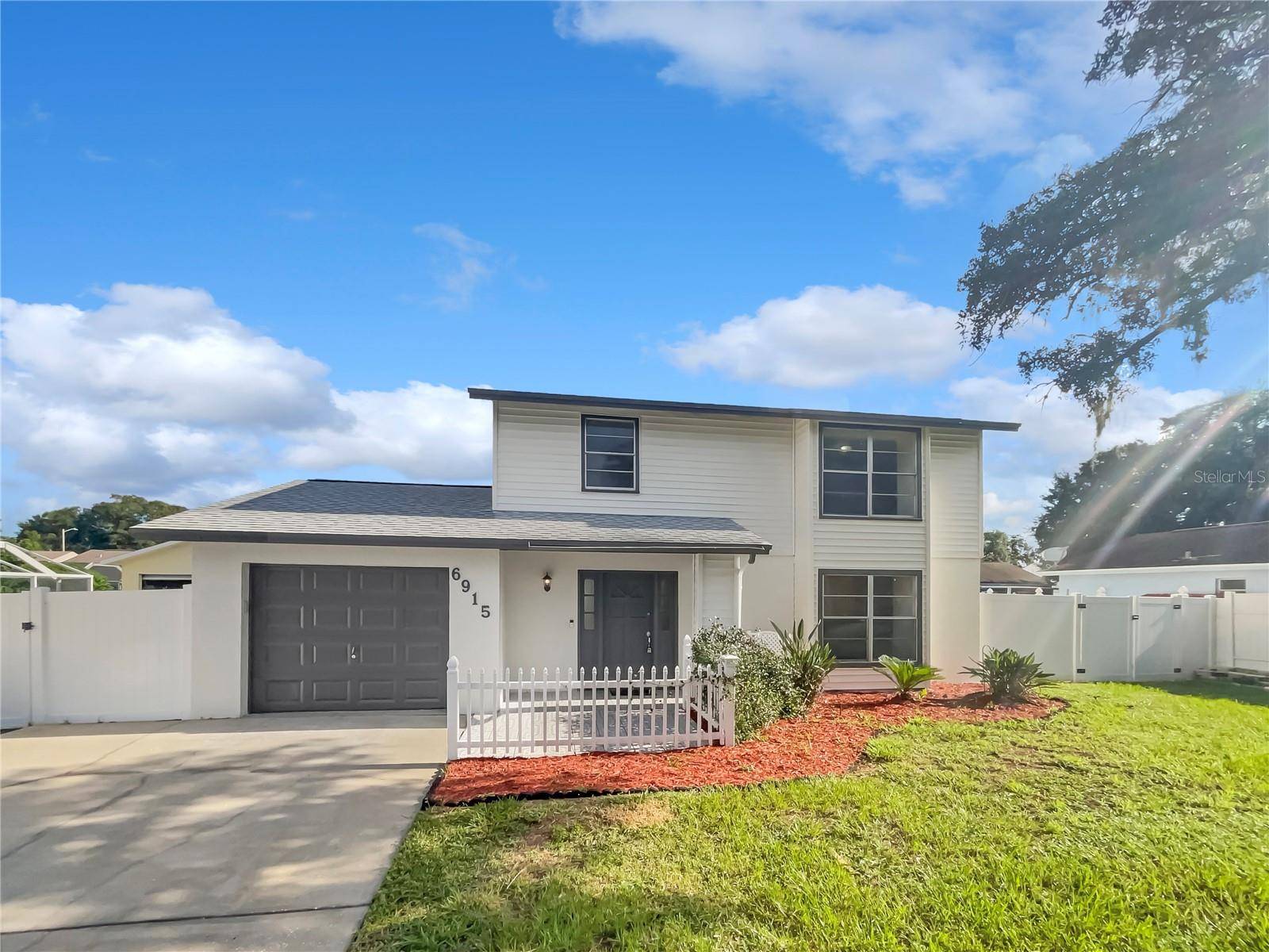 Tampa, FL 33625,6915 SPANISH MOSS CIR