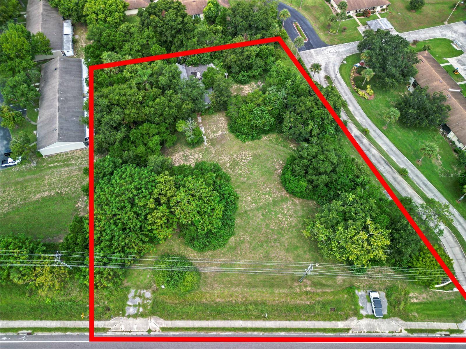 Tavares, FL 32778,30035 STATE ROAD 19