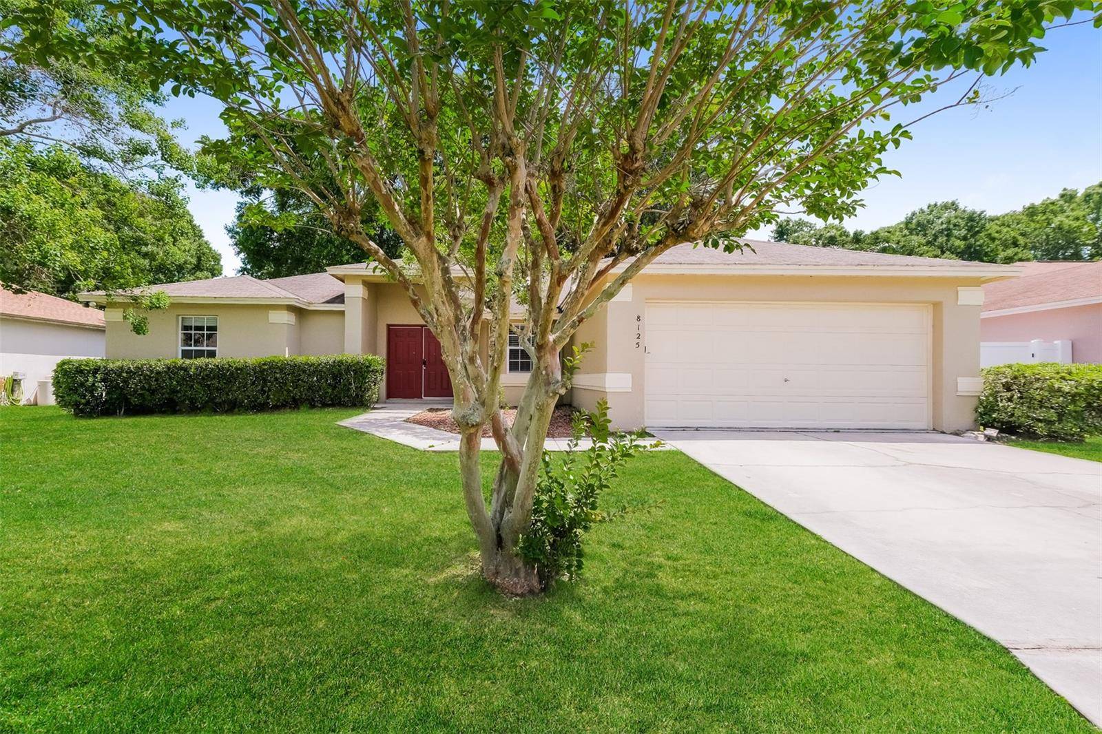 Lakeland, FL 33810,8125 OAKHURST BLVD