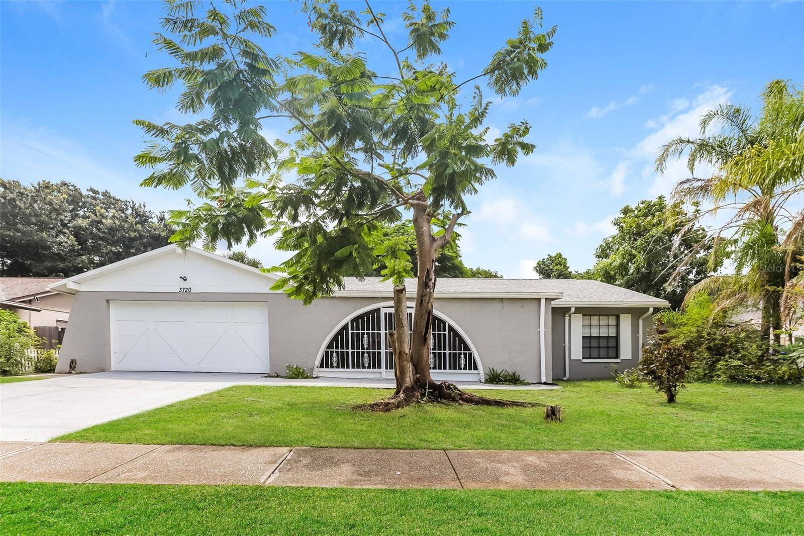 Valrico, FL 33596,3720 ORANGEPOINTE RD