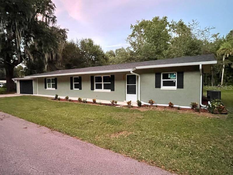 Lake Panasoffkee, FL 33538,3207 CR 419