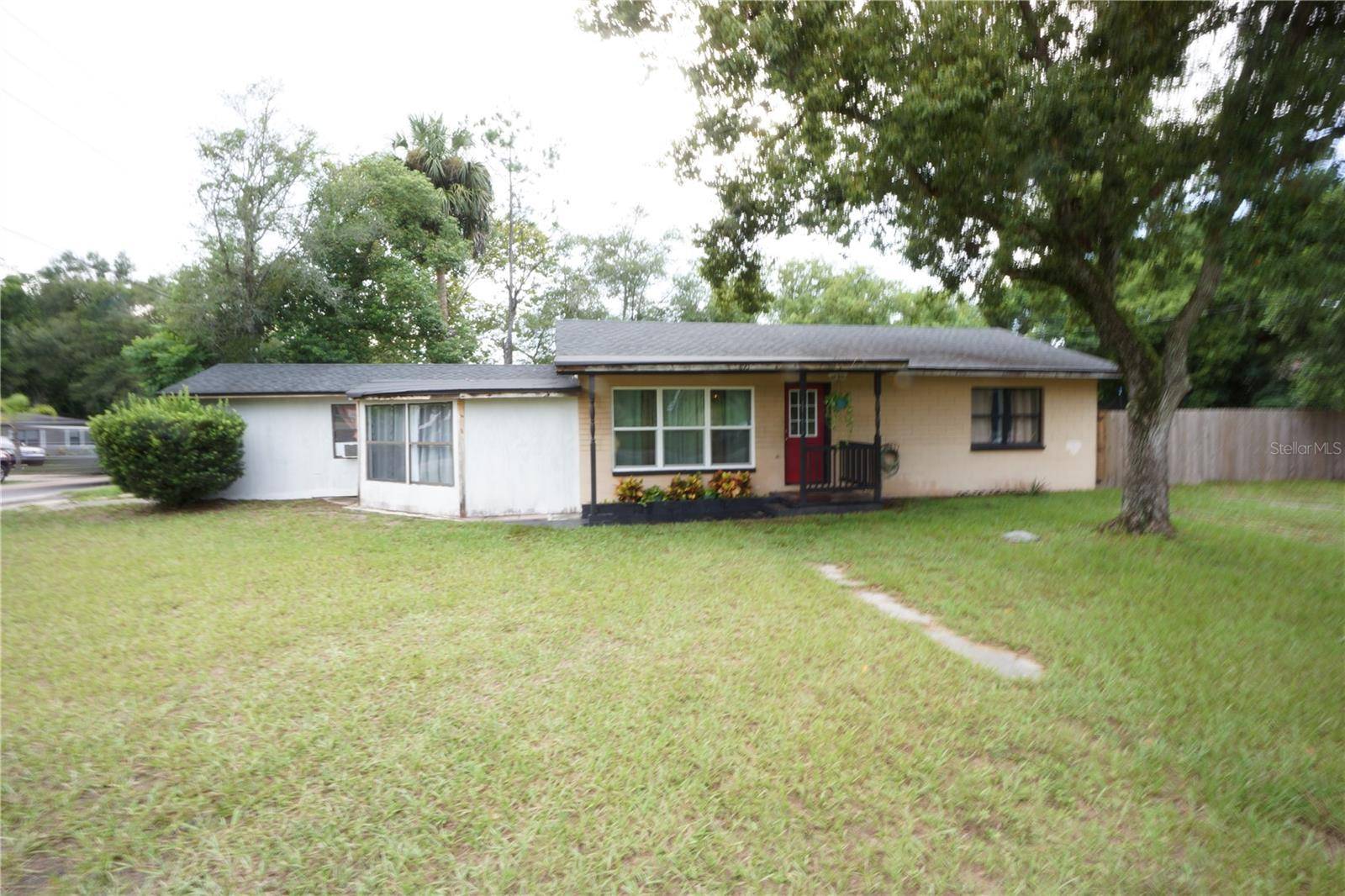 Deland, FL 32720,890 MARGARET ST