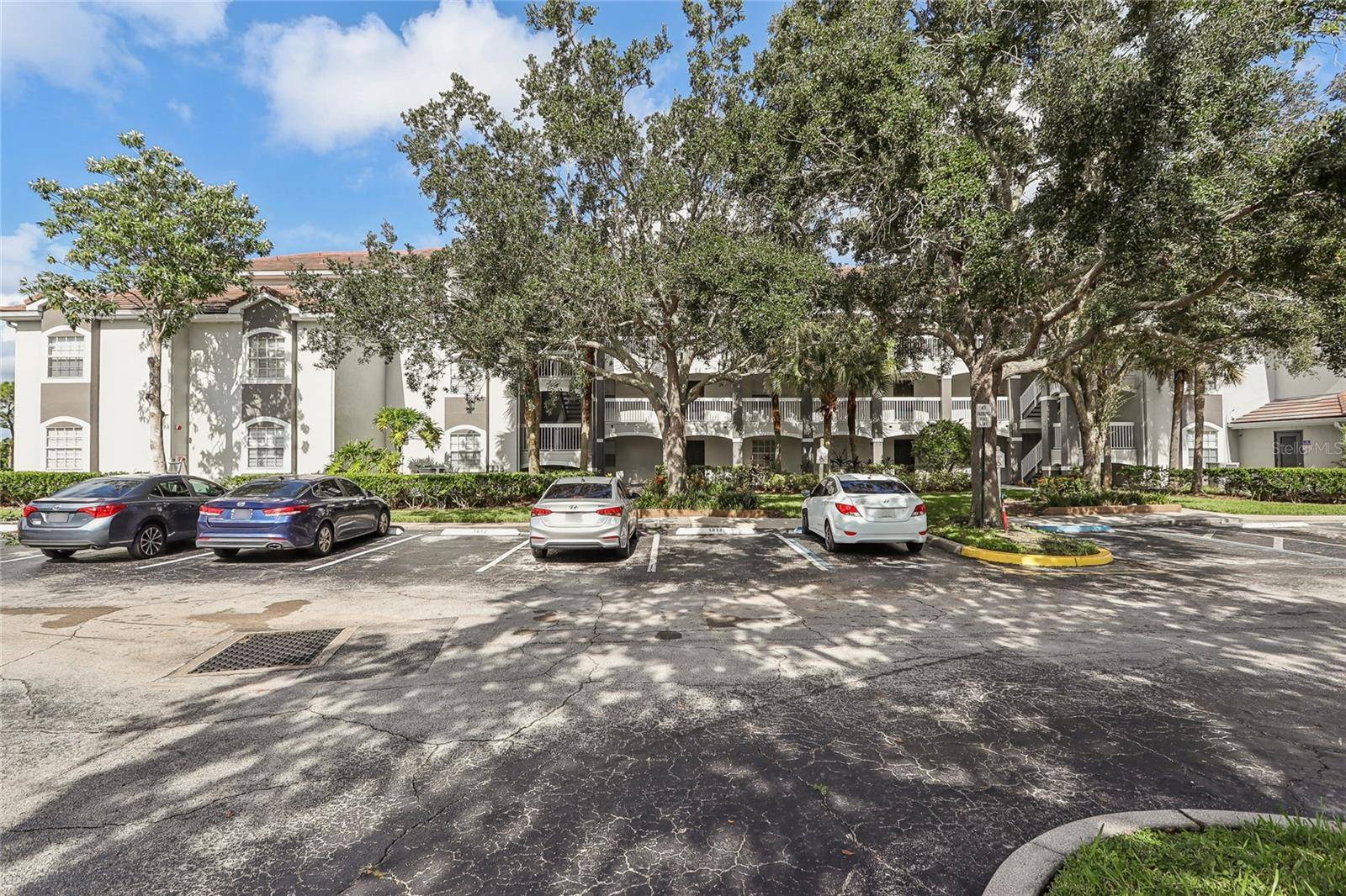 Orlando, FL 32837,13905 FAIRWAY ISLAND DR #1022