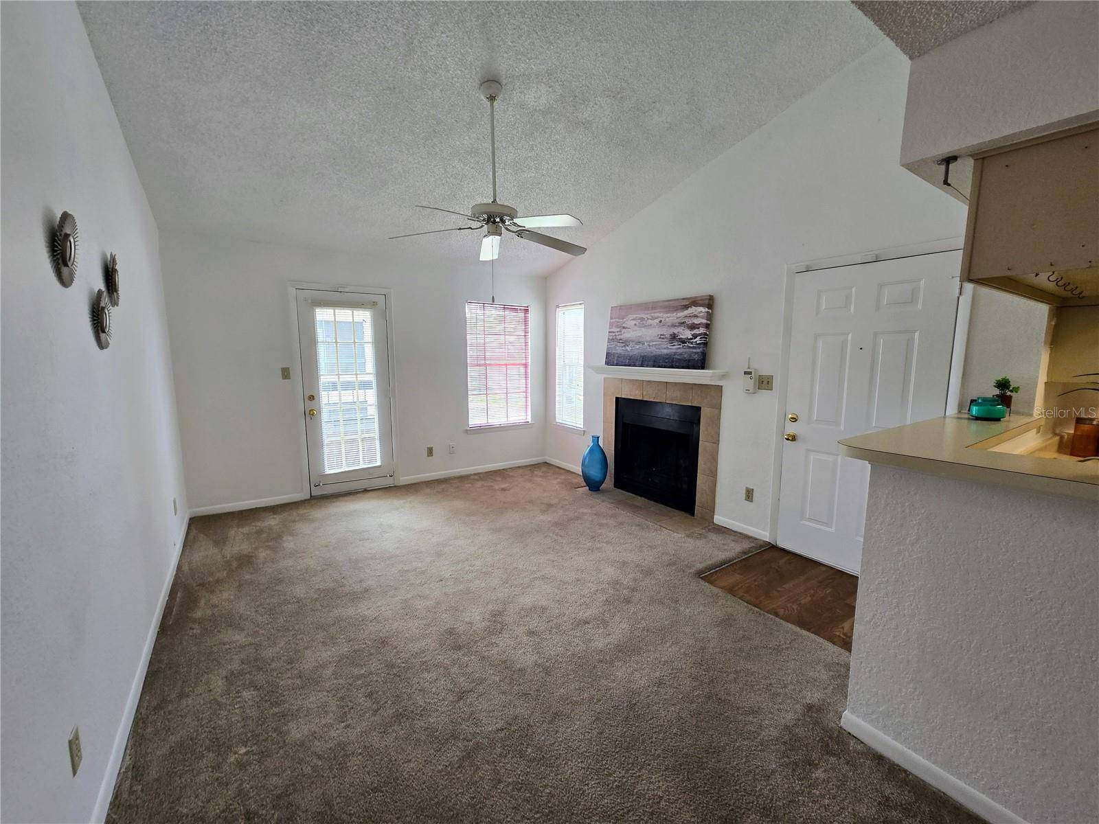 Orlando, FL 32822,4401 THORNBRIAR LN #202