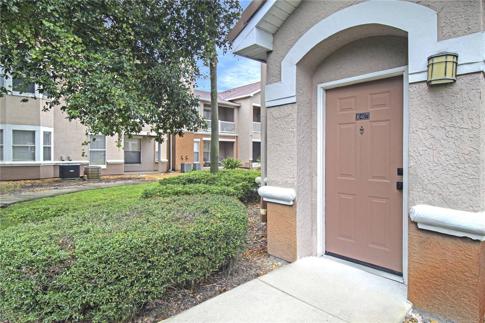 Tampa, FL 33647,10407 VILLA VIEW CIR #10407