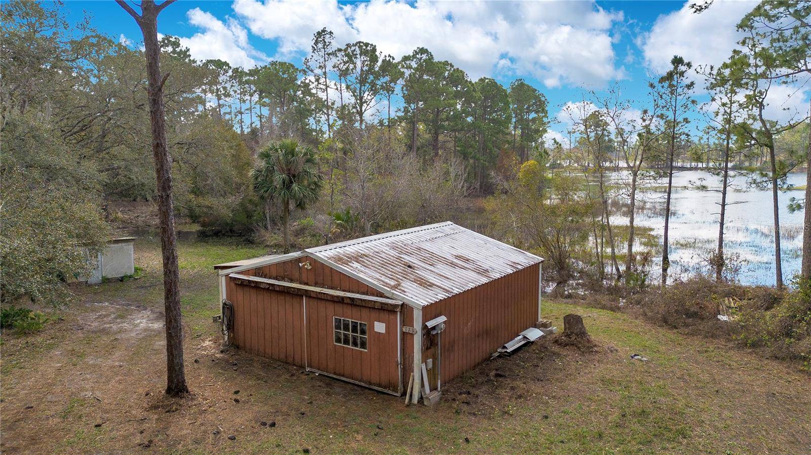 Deltona, FL 32738,875 GATOR LN
