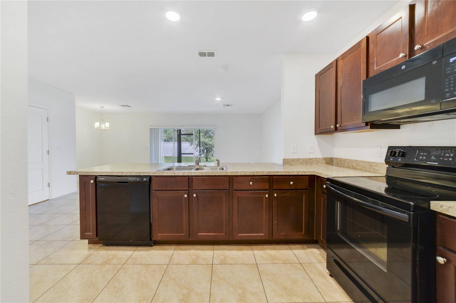 Kissimmee, FL 34747,9021 CARLOTTA WAY
