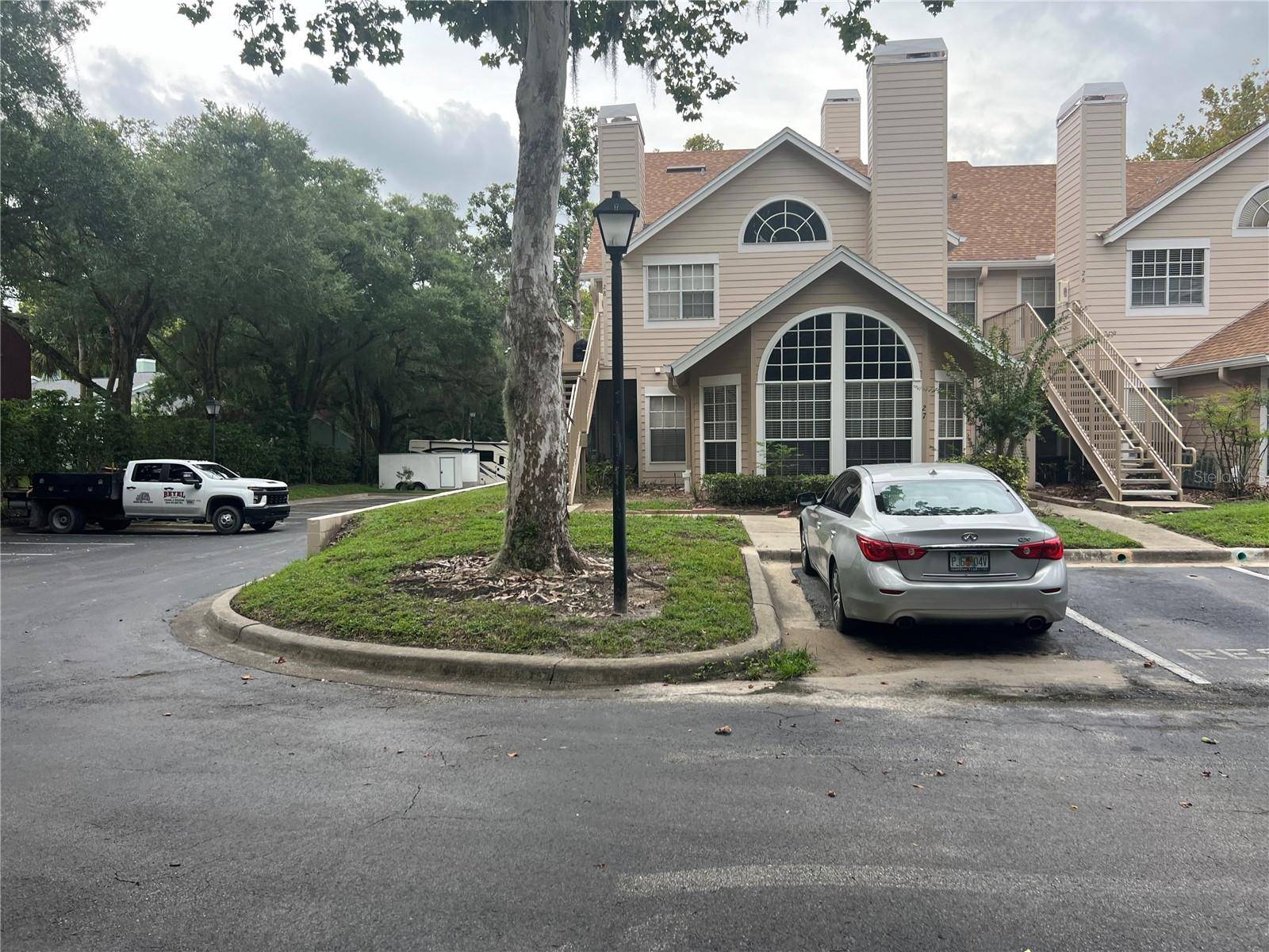 Altamonte Springs, FL 32714,575 BLOOMINGTON CT #27