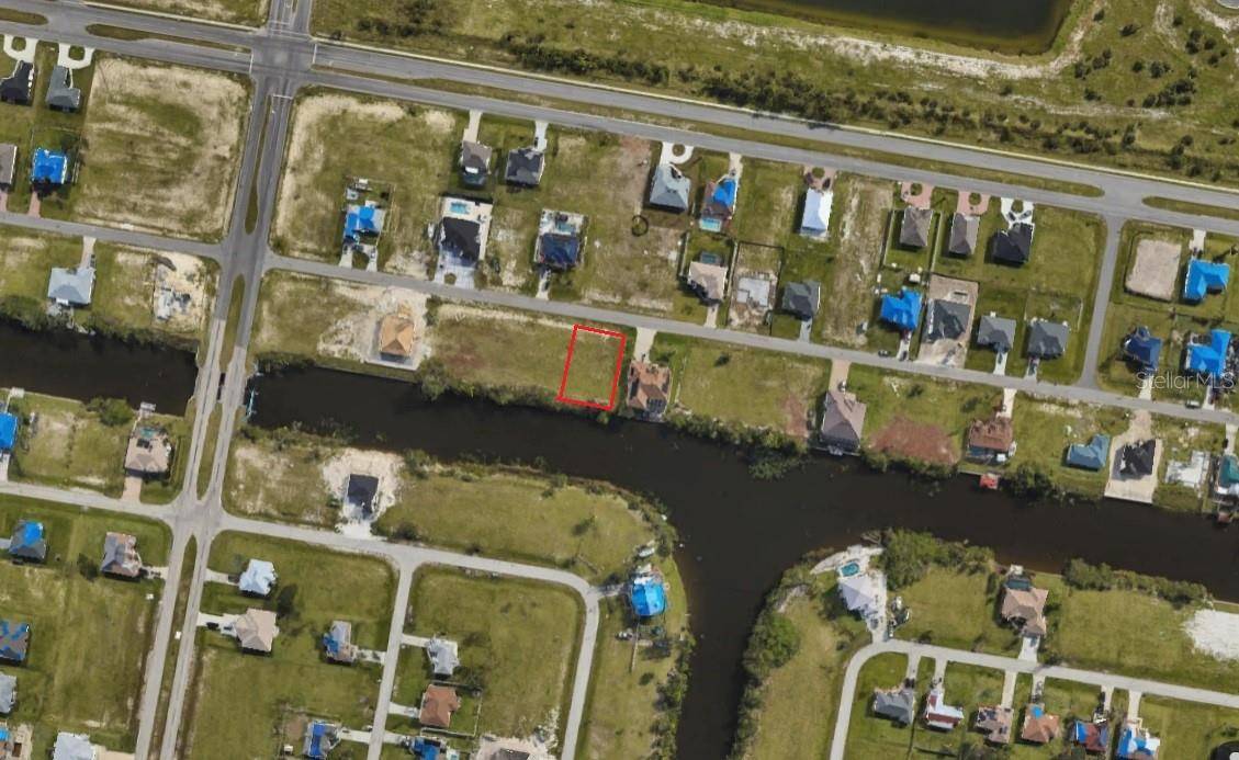 Cape Coral, FL 33993,825 NW 8TH TER