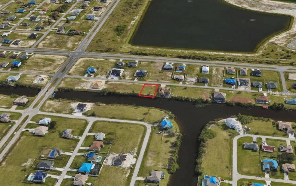 Cape Coral, FL 33993,825 NW 8TH TER