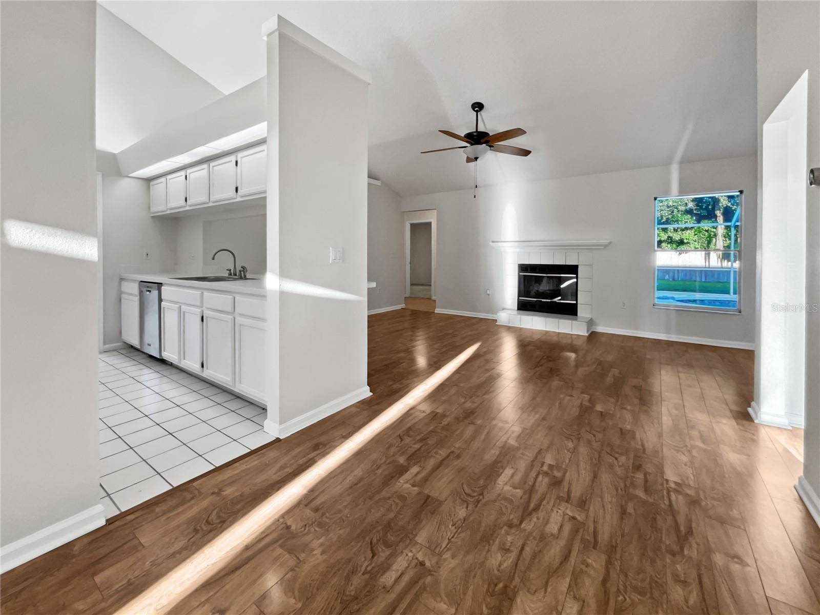 Sarasota, FL 34243,7733 40TH CT E