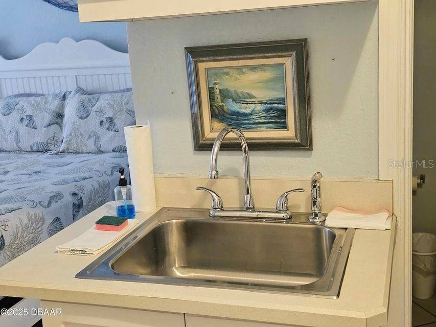 Daytona Beach, FL 32118,Address not disclosed