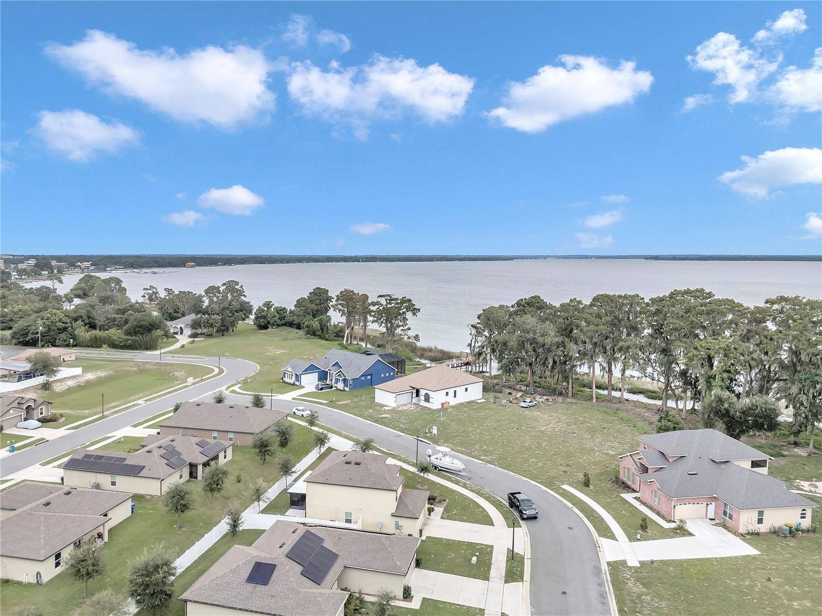 Tavares, FL 32778,1154 SEA PINES CT