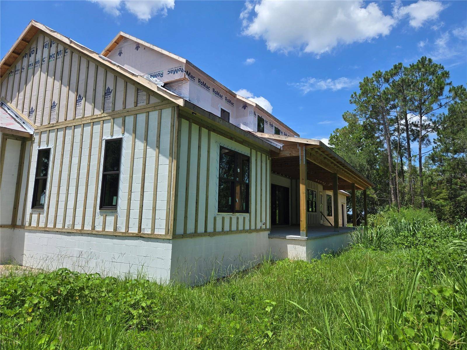 Howey In The Hills, FL 34737,405 LONG AND WINDING RD