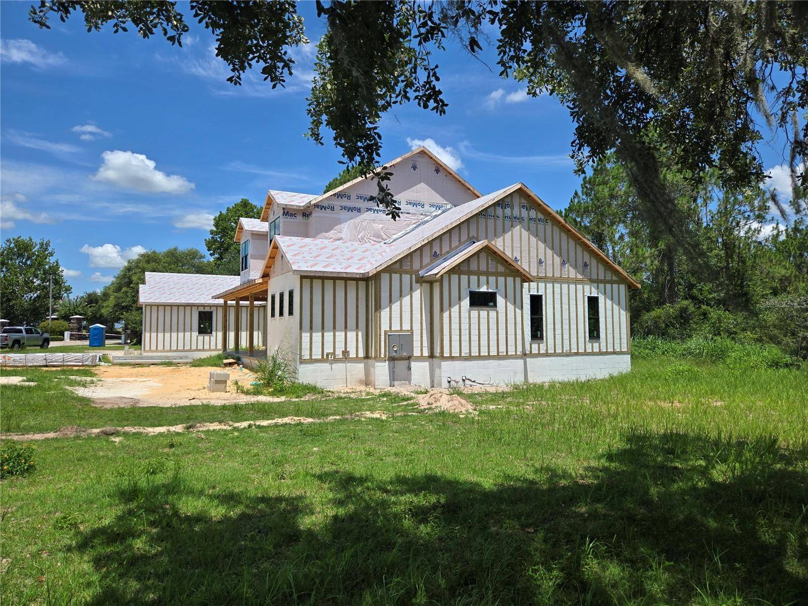 Howey In The Hills, FL 34737,405 LONG AND WINDING RD