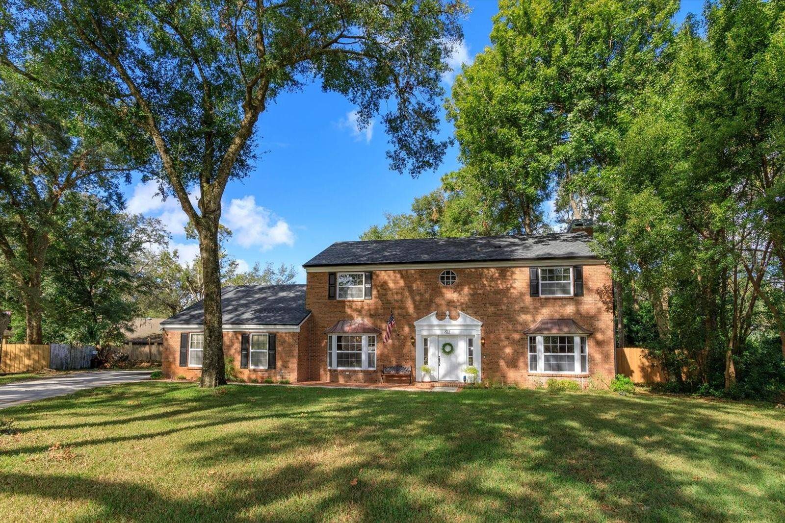 Apopka, FL 32712,822 TIMBER CT