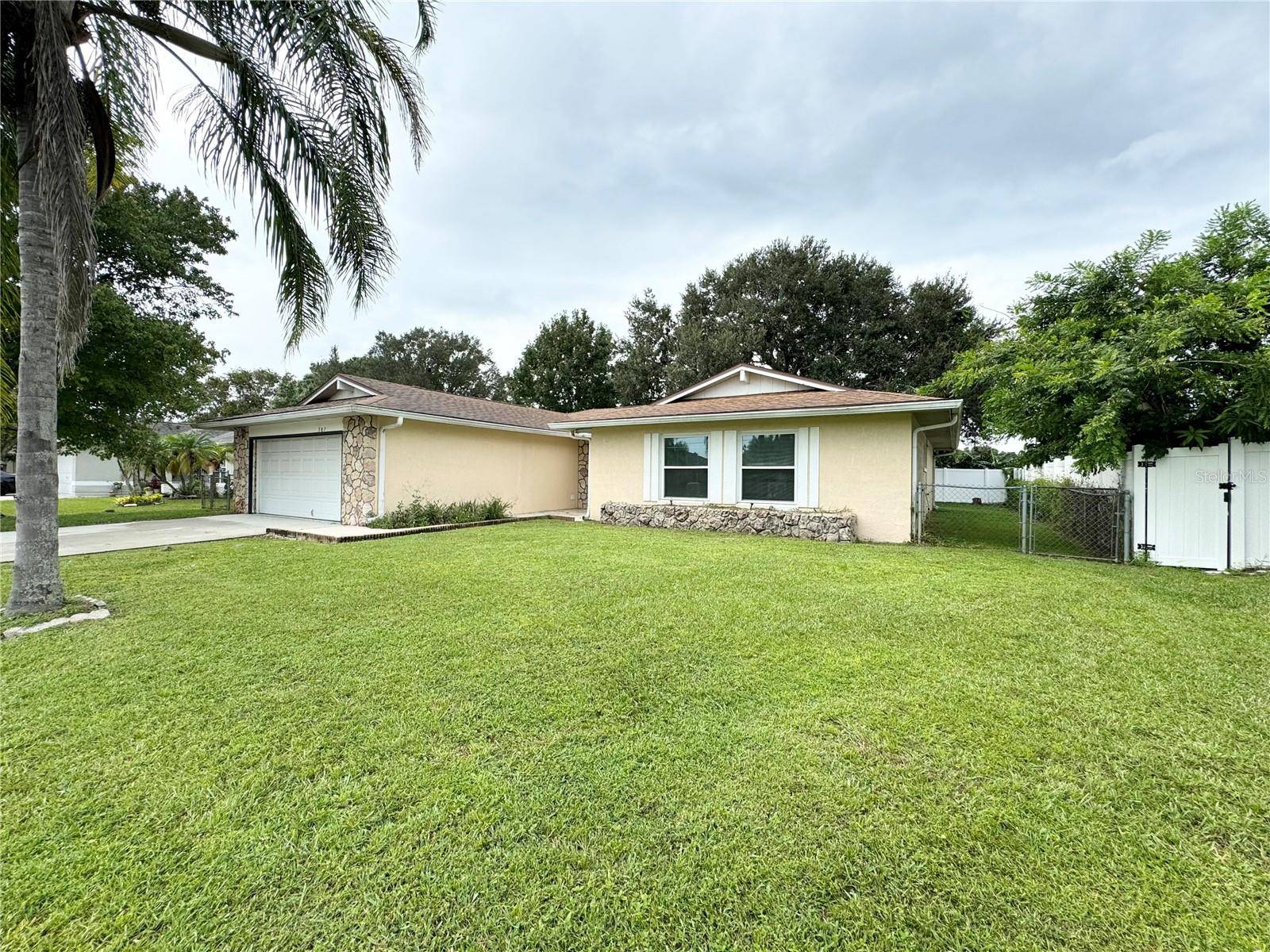 Kissimmee, FL 34758,307 COLONADE CT