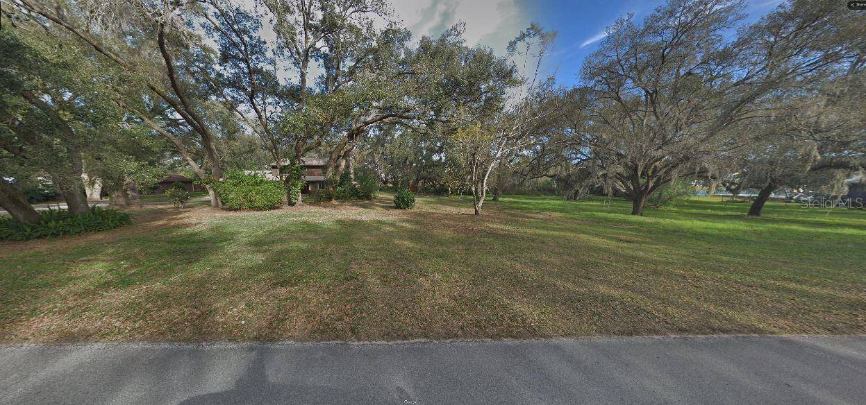 Dade City, FL 33525,MOORE DRIVE