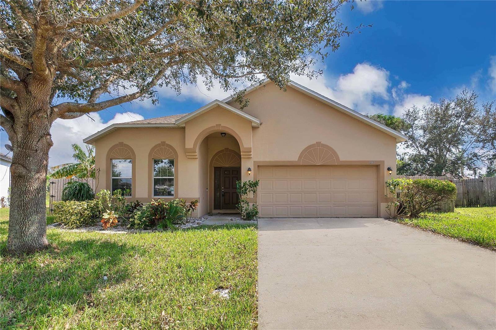 Apopka, FL 32712,283 RAMBLING CIR