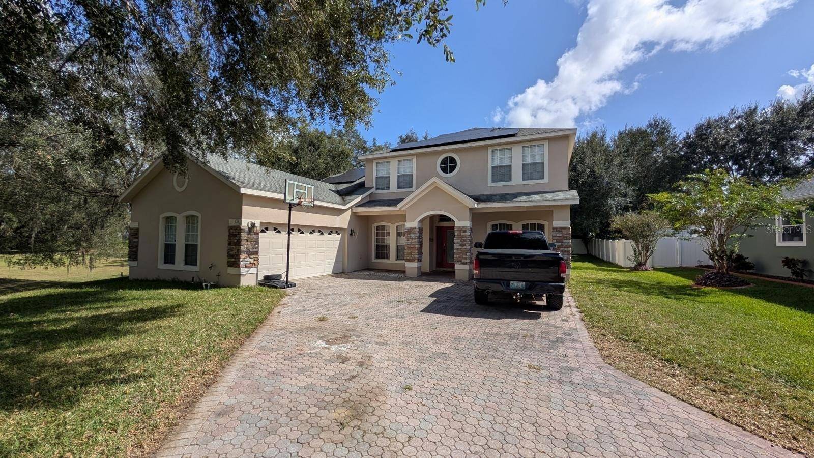 Apopka, FL 32712,733 CALUSA CT