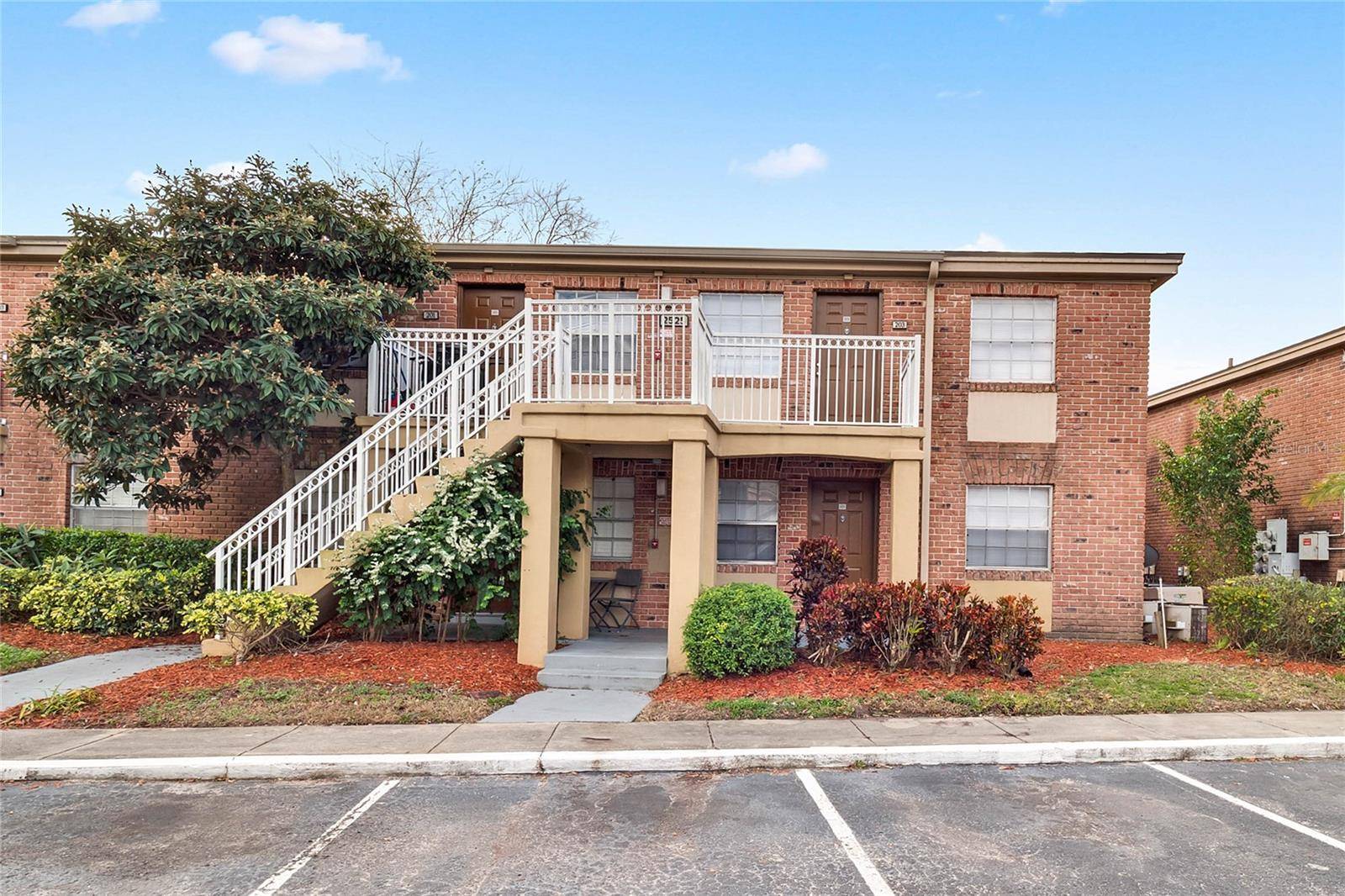 Maitland, FL 32751,476 BANYON TREE CIR #104
