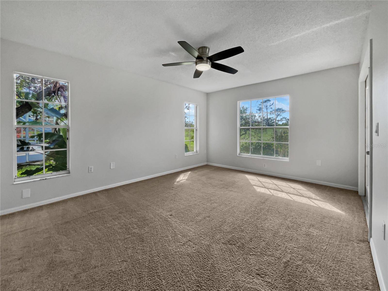 Sarasota, FL 34243,7526 FAIRLINKS CT