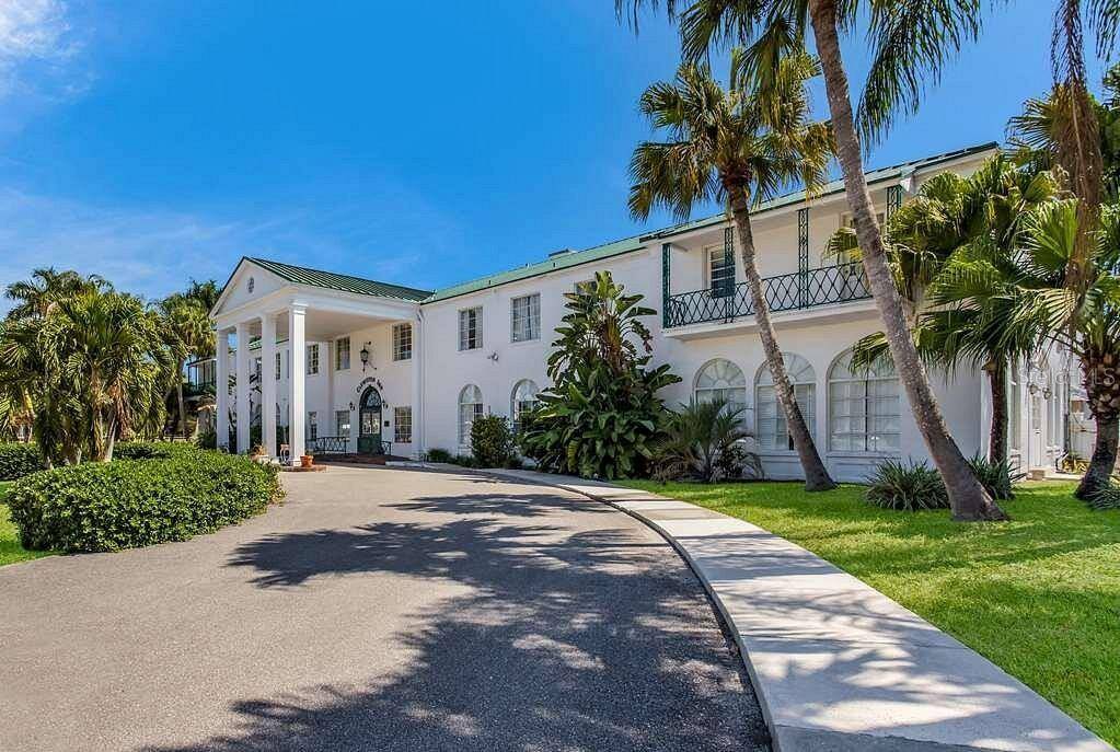 Clewiston, FL 33440,108 ROYAL PALM AVE