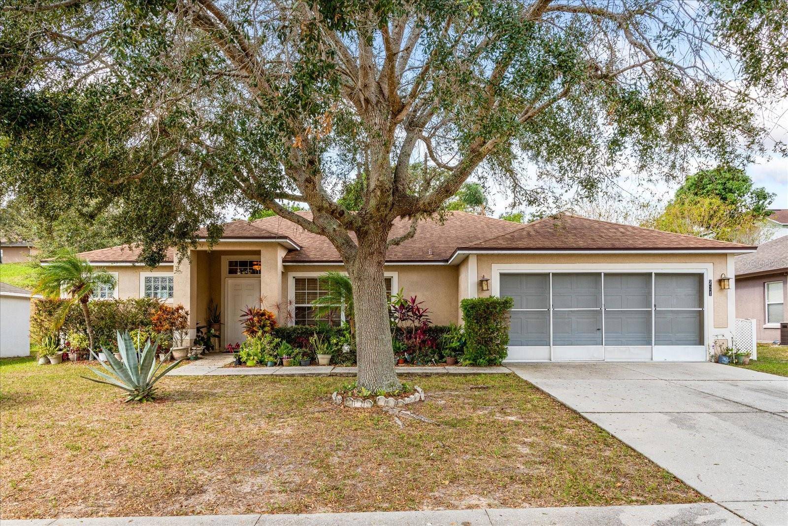 Minneola, FL 34715,721 WILLOW RUN ST