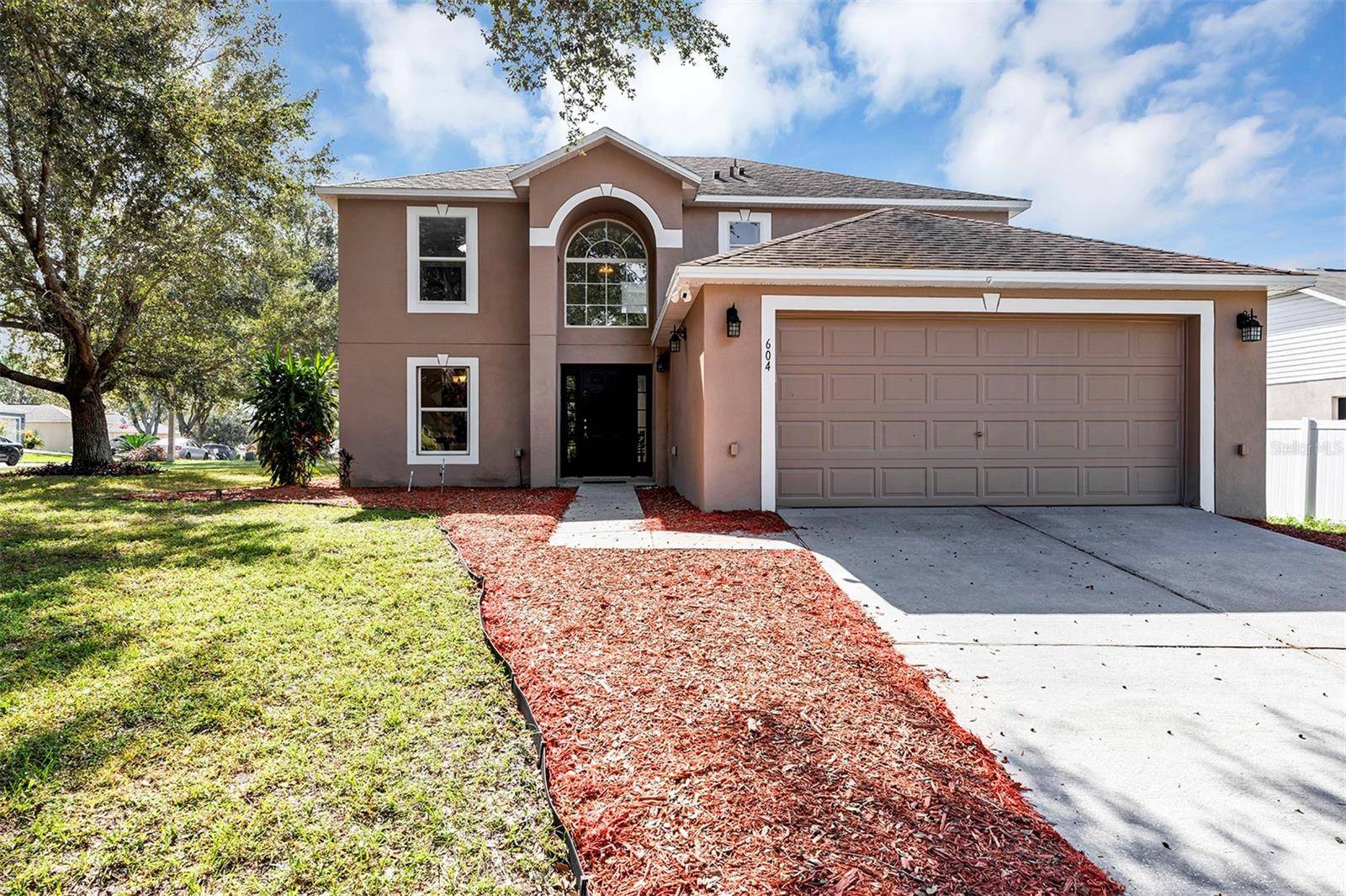 Apopka, FL 32712,604 GLENFIELD CT