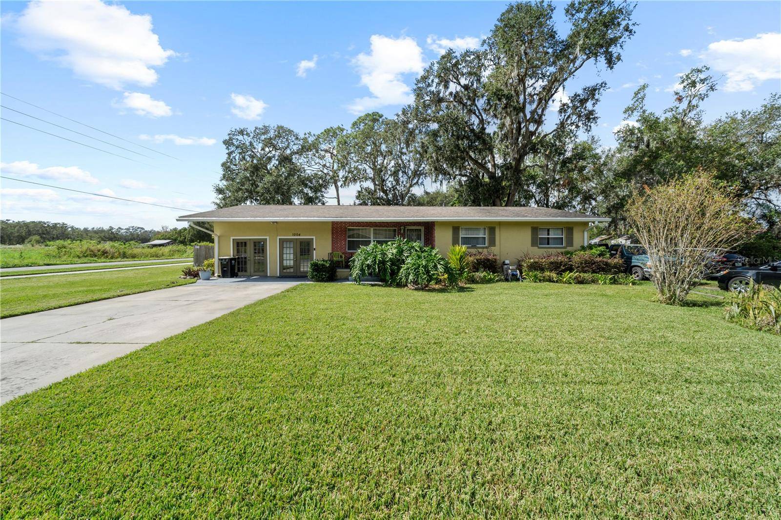 Lakeland, FL 33801,1004 WILDWOOD E