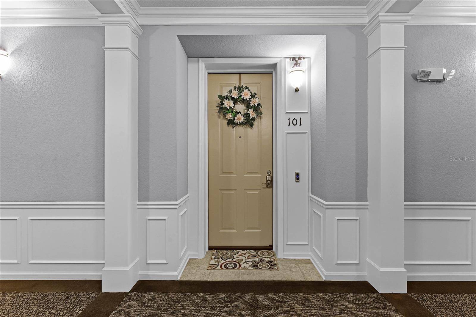 Orlando, FL 32835,3356 ROBERT TRENT JONES DR #101