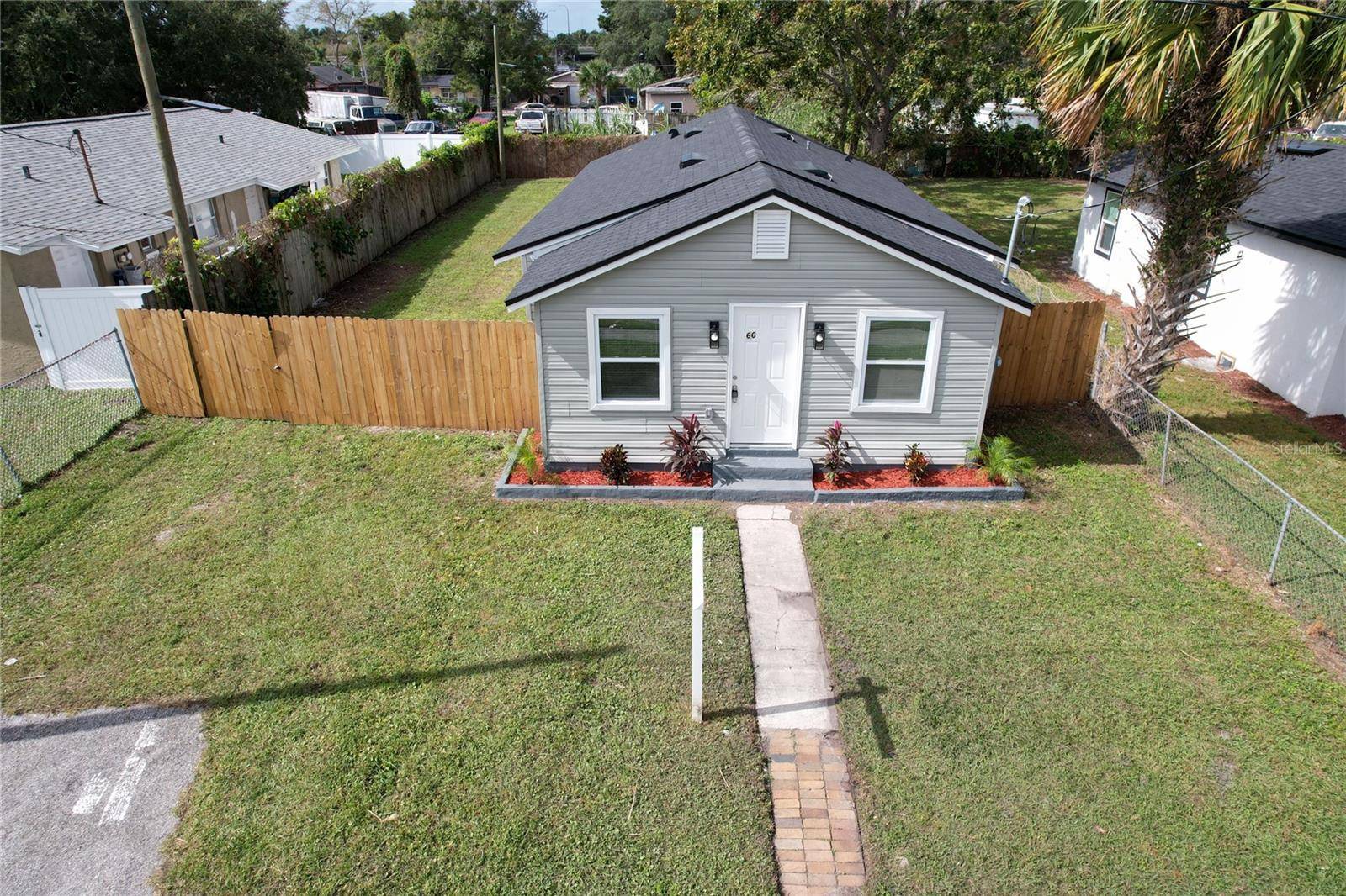 Orlando, FL 32805,66 BARLOW ST