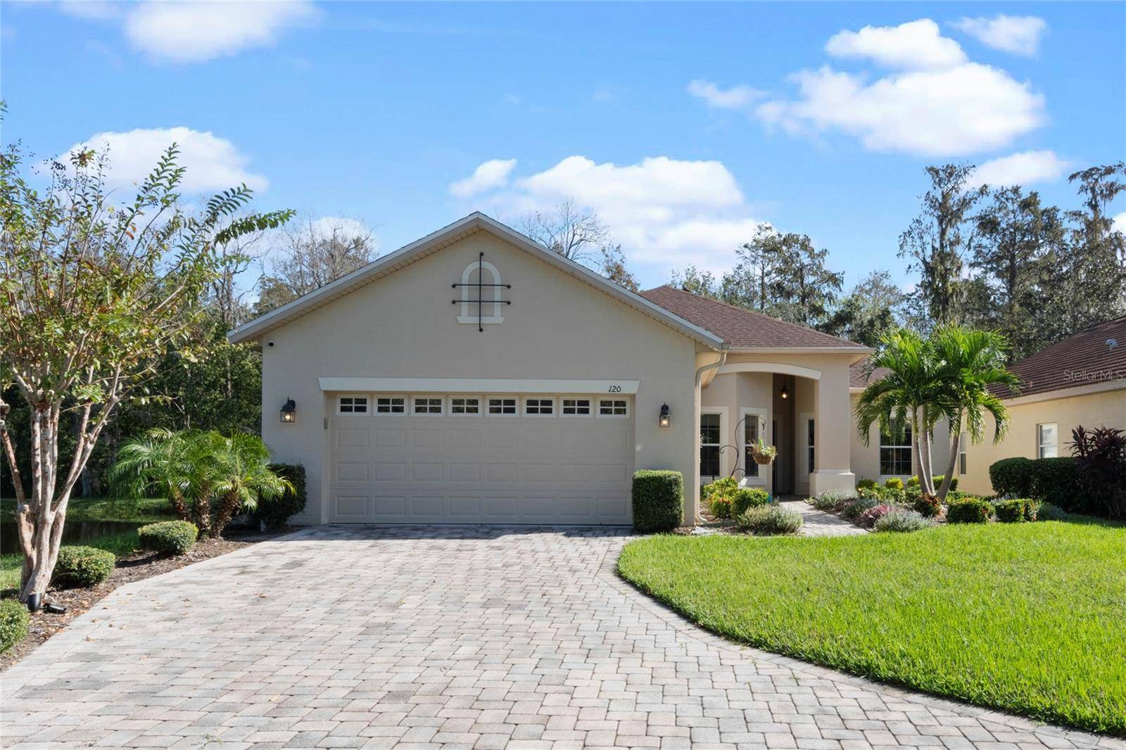 Poinciana, FL 34759,120 VIZCAYA CT