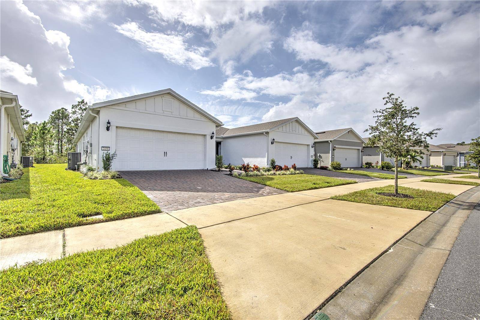 Saint Cloud, FL 34771,2458 CLIFF WAY