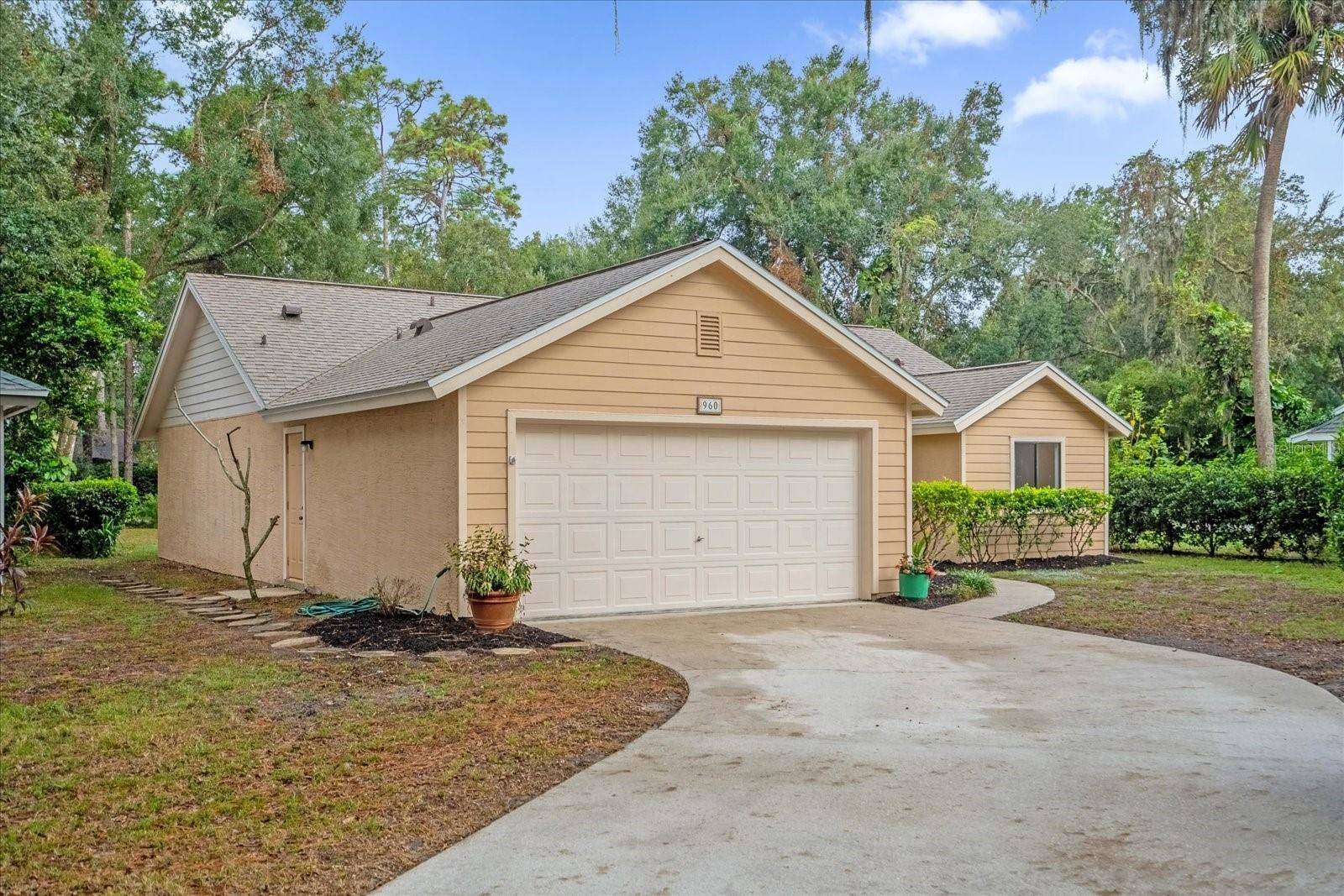 Altamonte Springs, FL 32714,960 CINNAMON CT