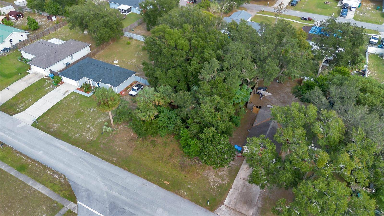 Deltona, FL 32738,649 STAFFORDSHIRE AVE