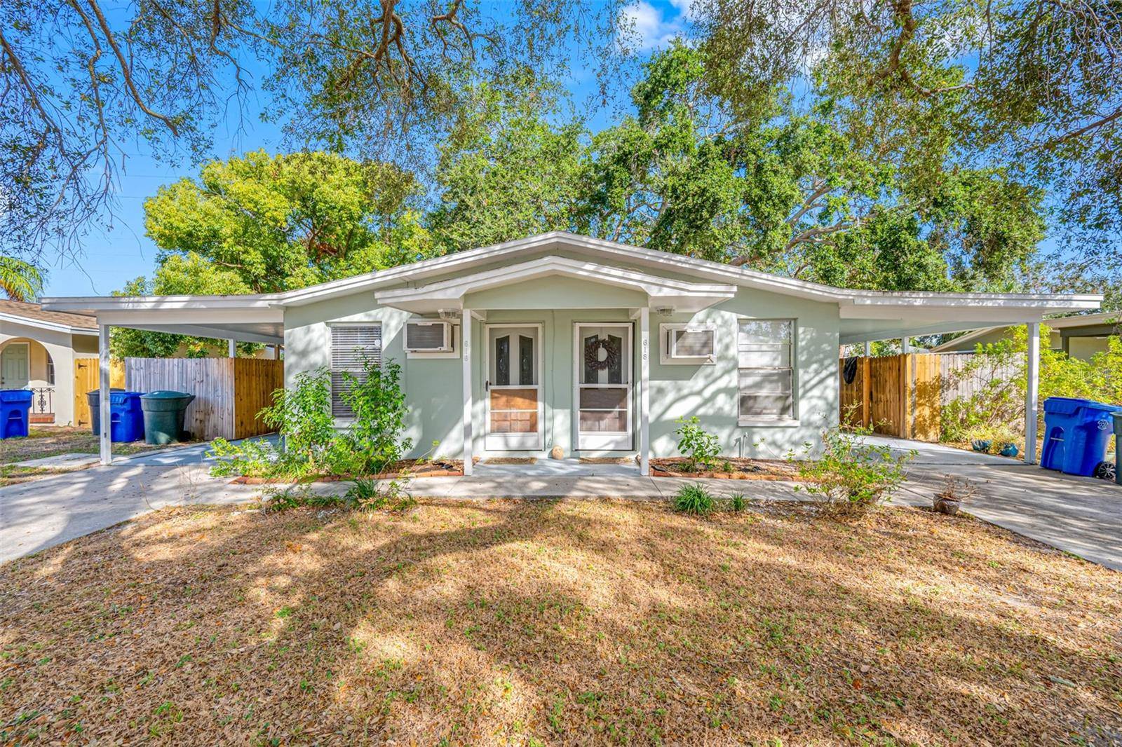 Dunedin, FL 34698,616 DOGWOOD CT