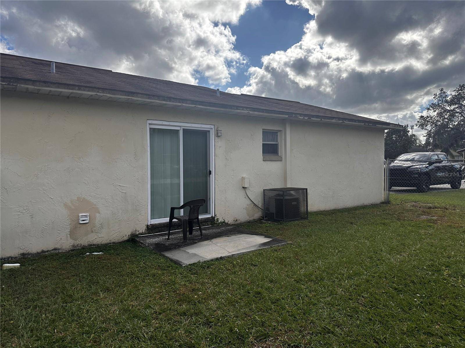 Lakeland, FL 33805,2359/2361 CHESTNUT HILLS DR