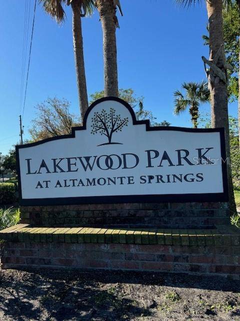 Altamonte Springs, FL 32701,385 WOODSIDE DR #303