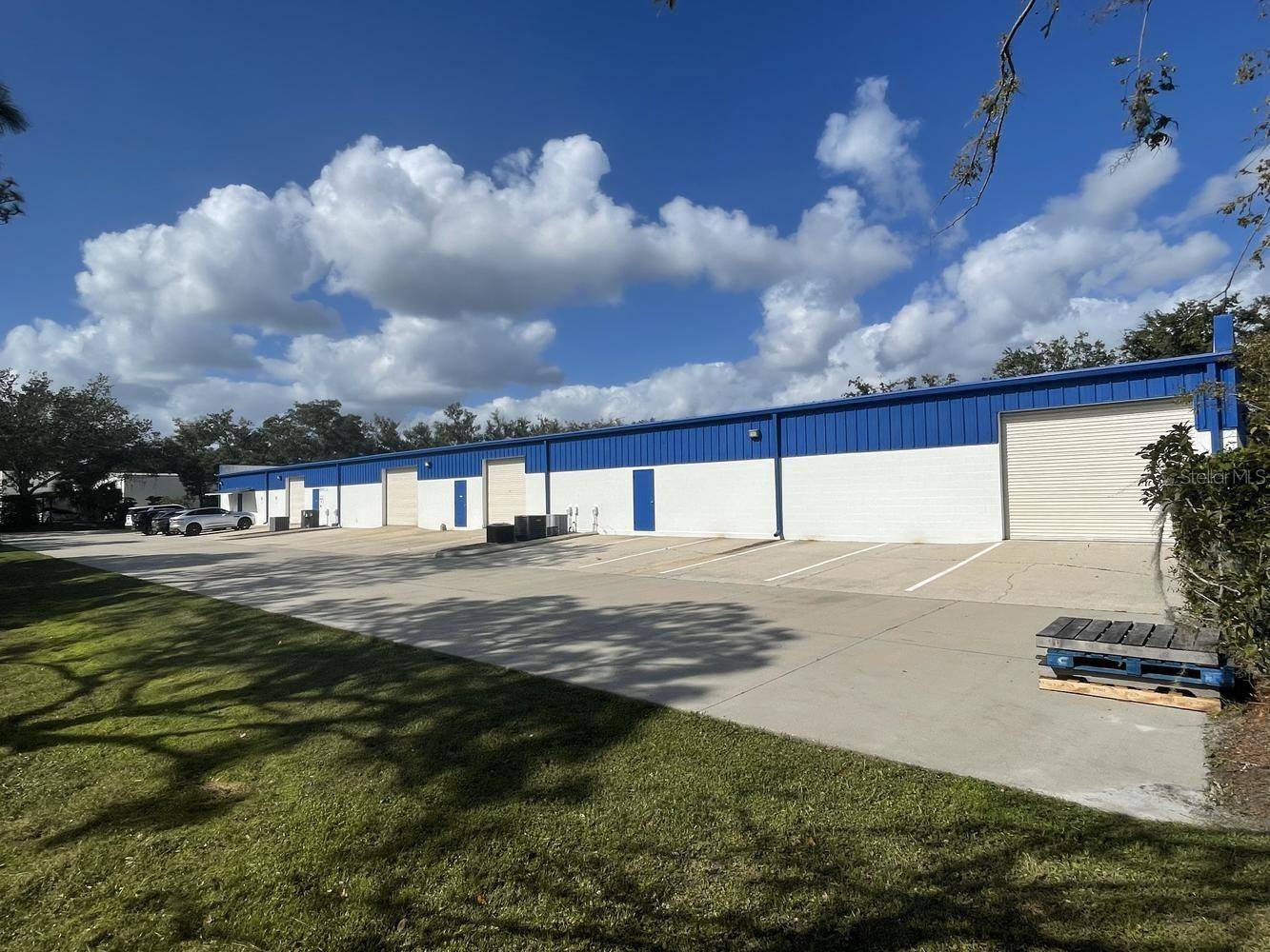 Longwood, FL 32750,401 COMMERCE WAY