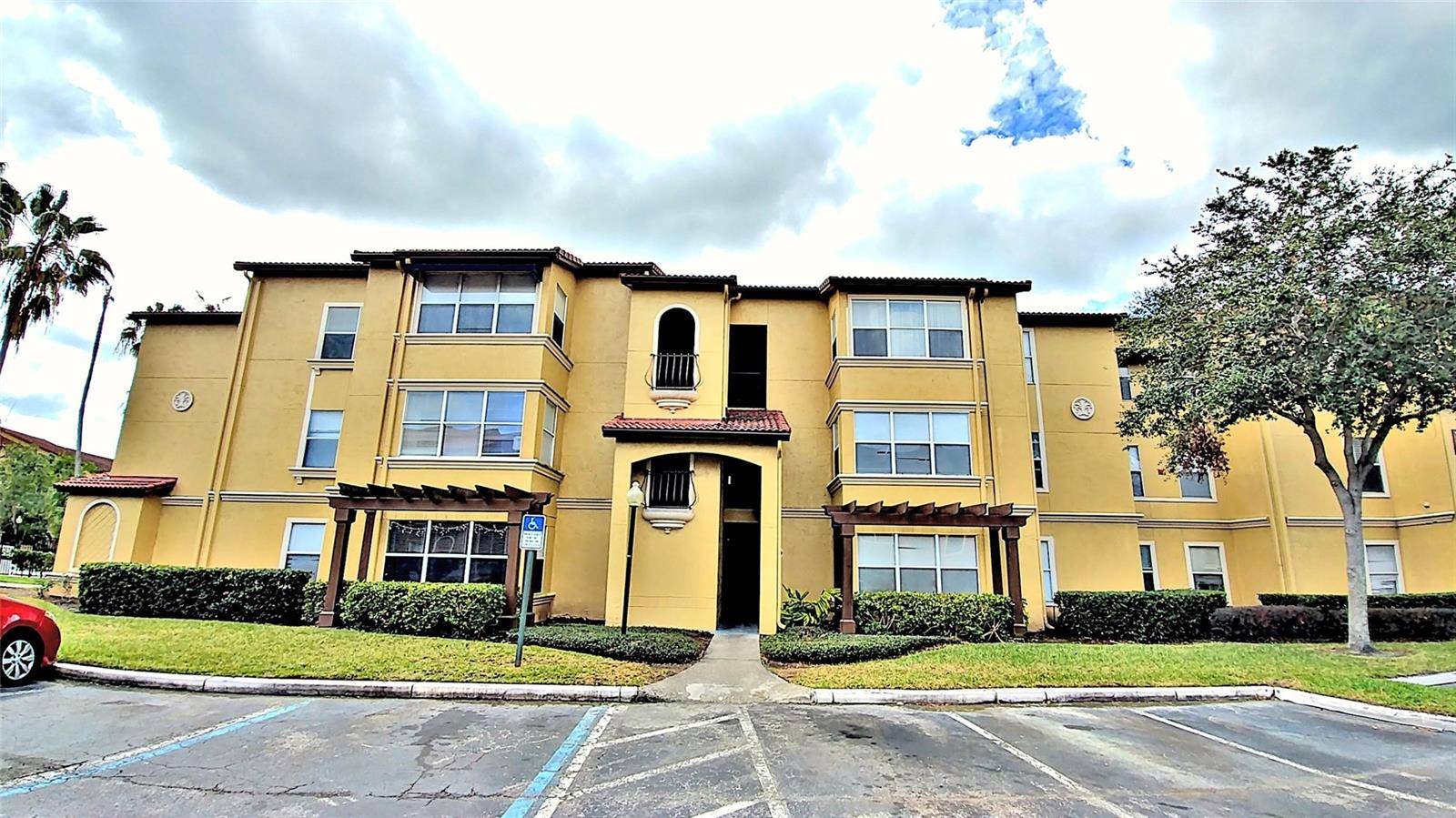 Orlando, FL 32811,5144 CONROY RD #1036
