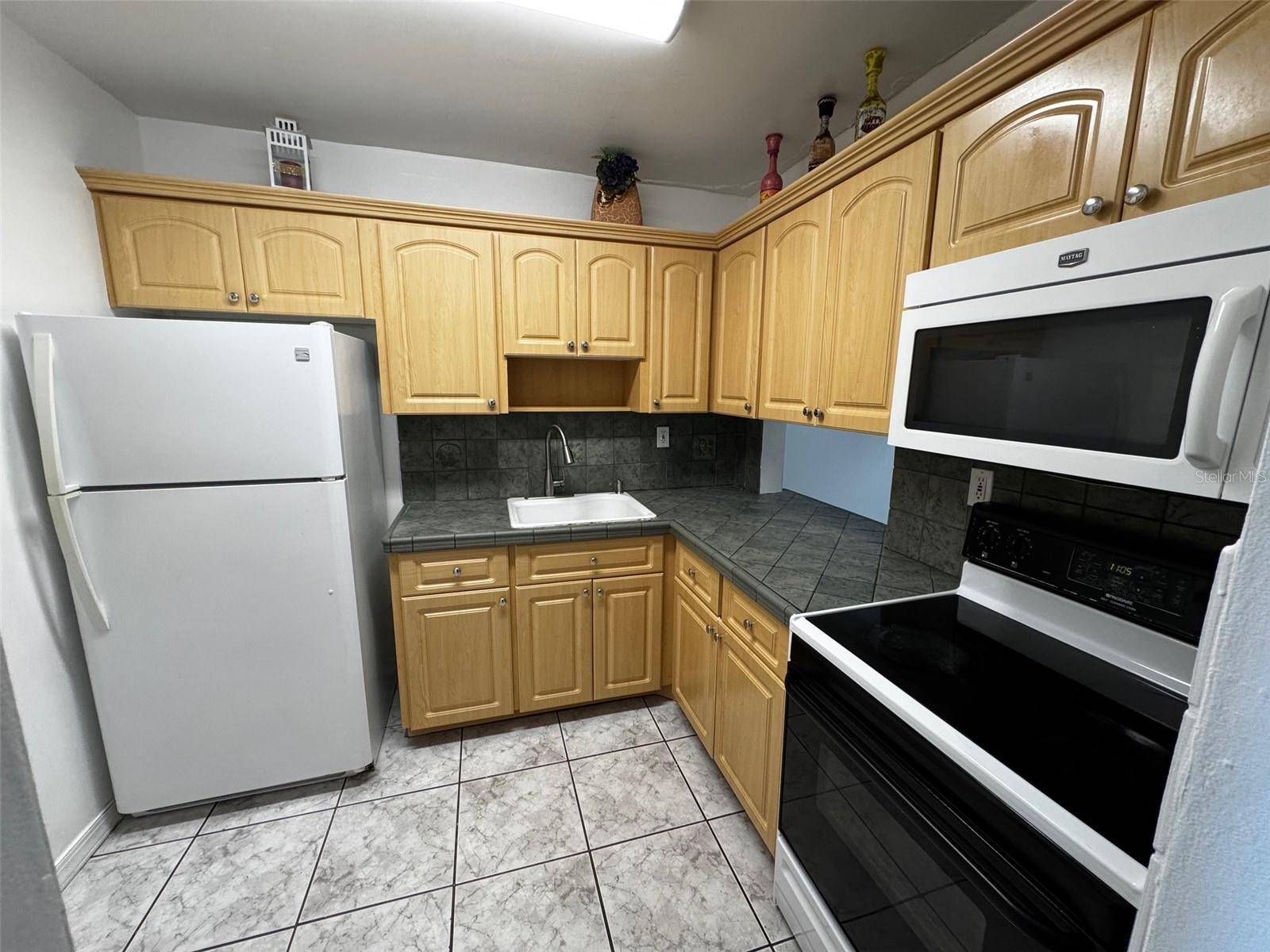 Hialeah, FL 33016,160 ROYAL PALM RD #214