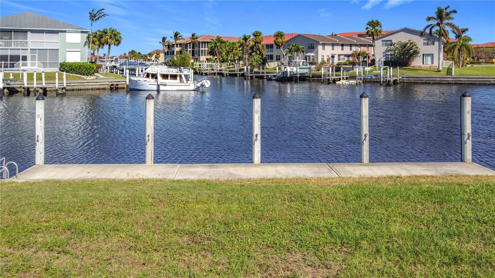 Punta Gorda, FL 33950,3338 SANDPIPER DR