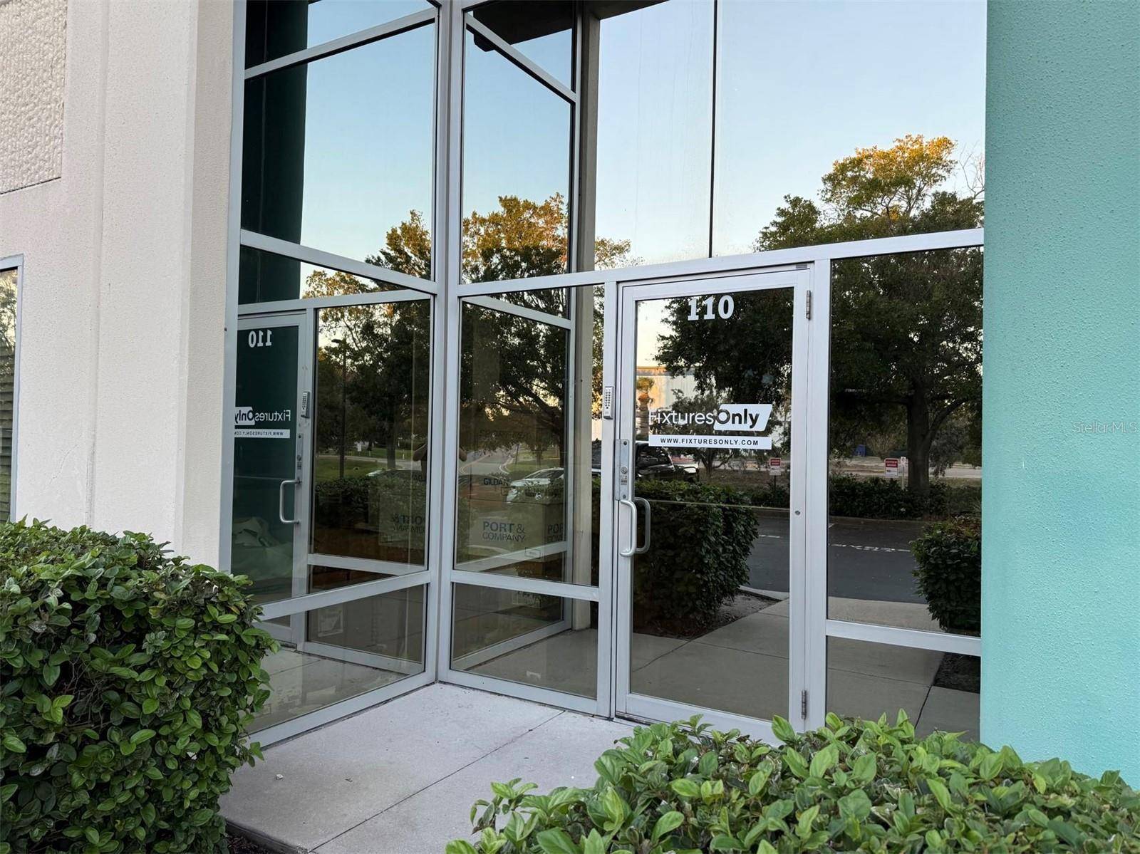Orlando, FL 32819,6753 KINGSPOINTE Pkwy #110
