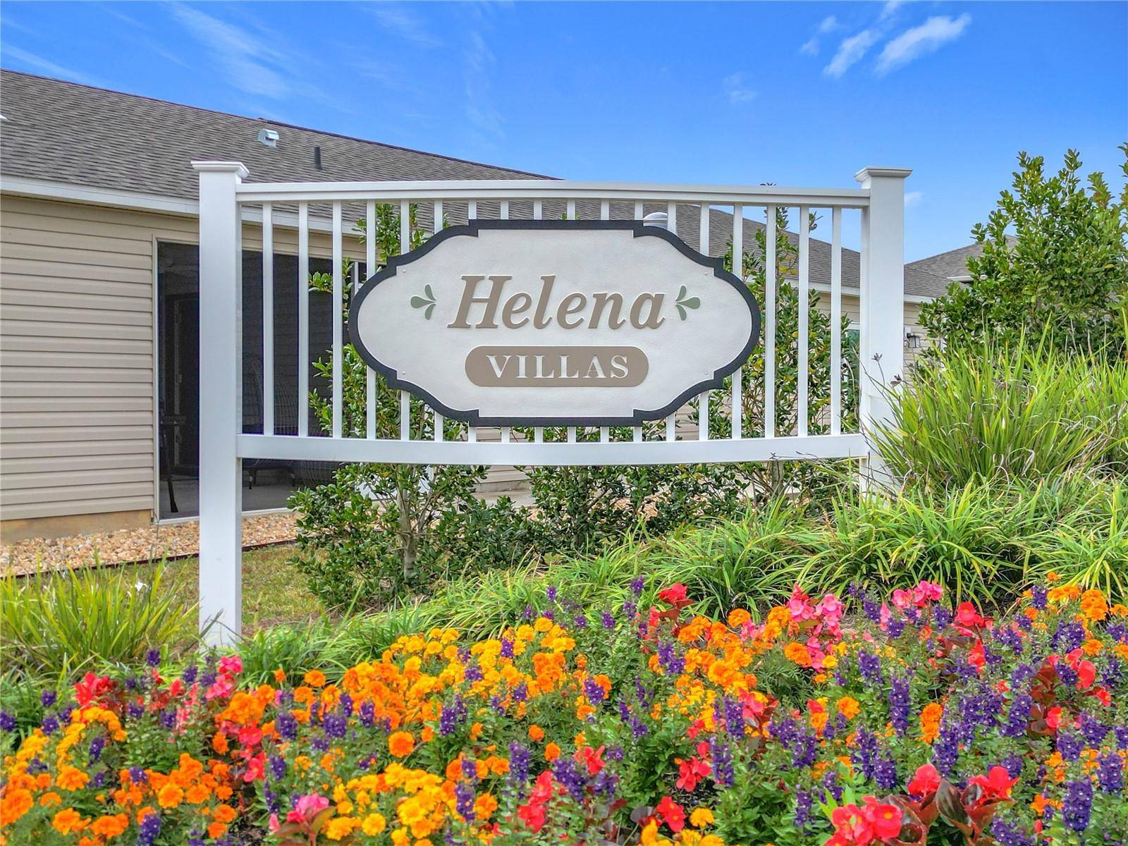 The Villages, FL 32163,4352 HELENA TER